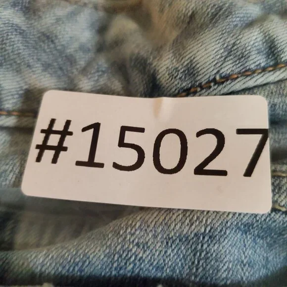 Torrid Shorts Womens Size 12 Light Blue Distressed Raw Hem Stretch Denim Jorts - Picture 11 of 11